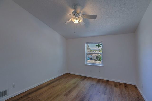 11609 Palm Springs Avenue NE, Albuquerque, NM 87111