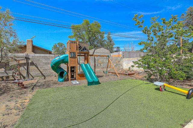 11609 Palm Springs Avenue NE, Albuquerque, NM 87111