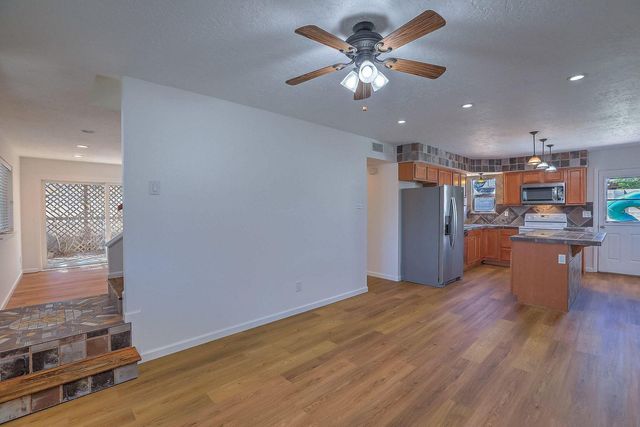 11609 Palm Springs Avenue NE, Albuquerque, NM 87111