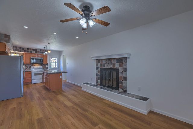 11609 Palm Springs Avenue NE, Albuquerque, NM 87111