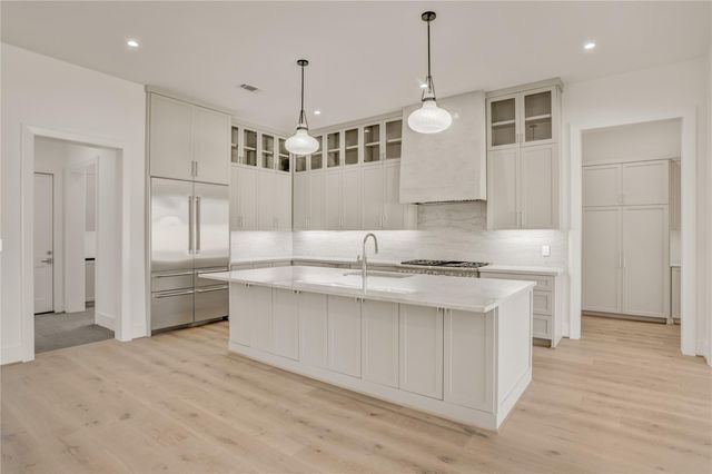 7908 Westwood Drive, Houston, TX 77055