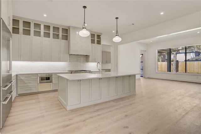 7908 Westwood Drive, Houston, TX 77055