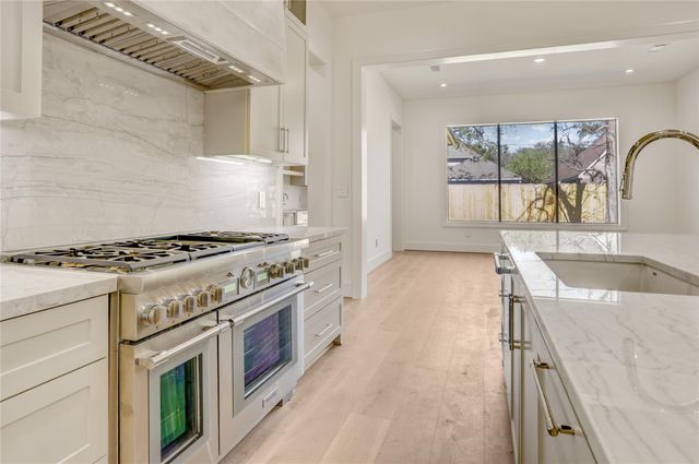 7908 Westwood Drive, Houston, TX 77055