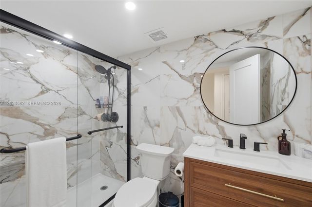 17800 Atlantic Boulevard PH3, Sunny Isles Beach, FL 33160