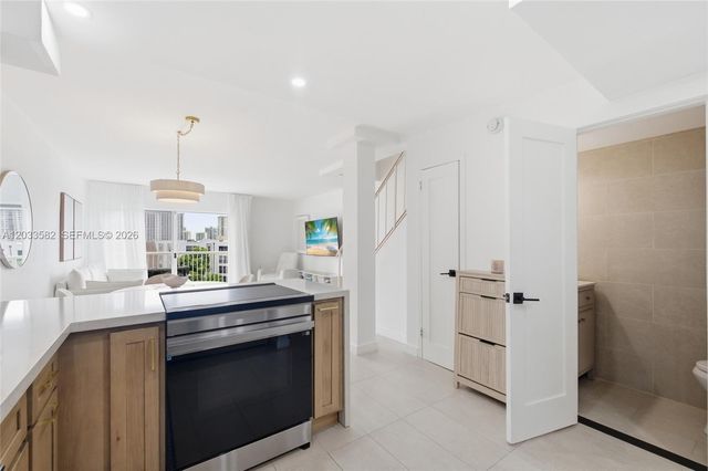 17800 Atlantic Boulevard PH3, Sunny Isles Beach, FL 33160