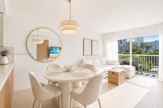 17800 Atlantic Boulevard PH3, Sunny Isles Beach, FL 33160