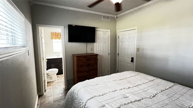 106 White Oak Drive, Mabank, TX 75156