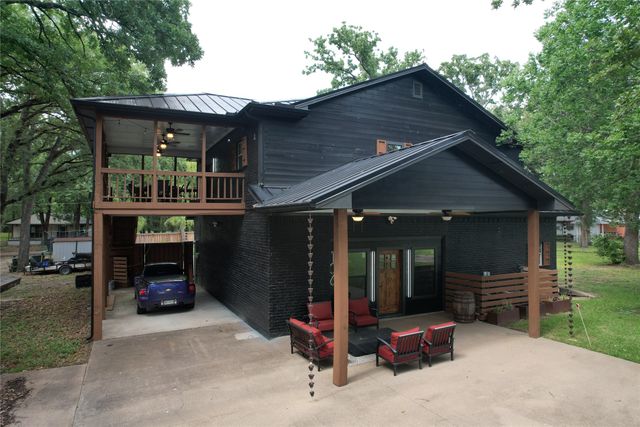106 White Oak Drive, Mabank, TX 75156