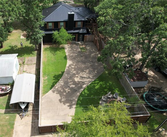 106 White Oak Drive, Mabank, TX 75156