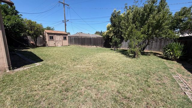 2867 Christina Ave, Stockton, CA 95204