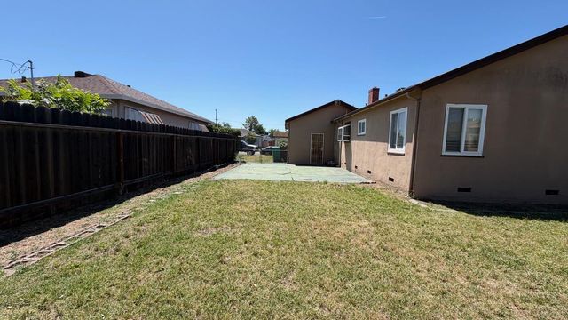 2867 Christina Ave, Stockton, CA 95204