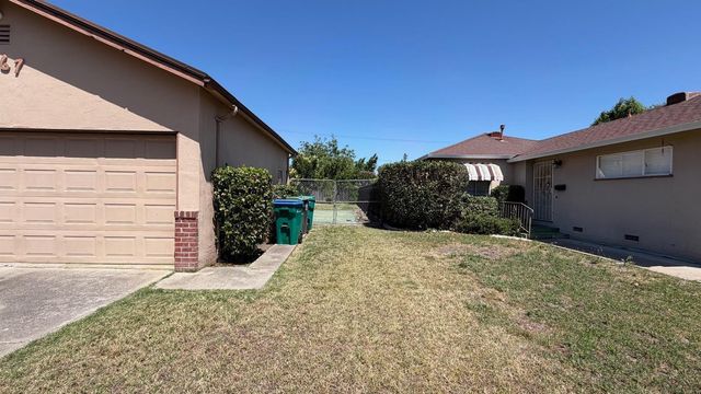 2867 Christina Ave, Stockton, CA 95204