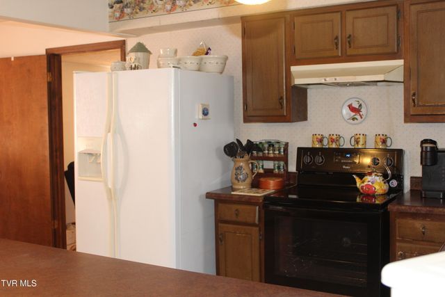 175 Fincastle Heights Road, Jonesville, VA 24263