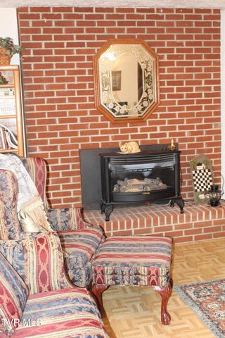 175 Fincastle Heights Road, Jonesville, VA 24263