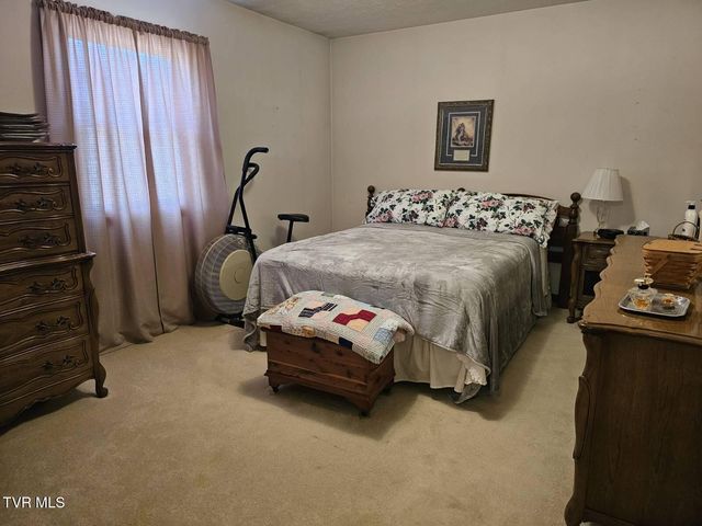 175 Fincastle Heights Road, Jonesville, VA 24263