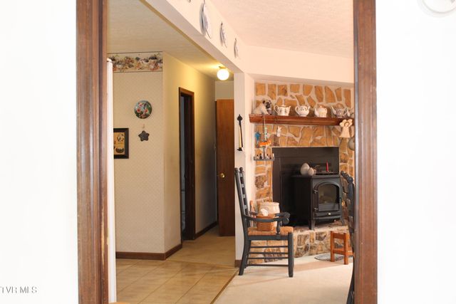 175 Fincastle Heights Road, Jonesville, VA 24263