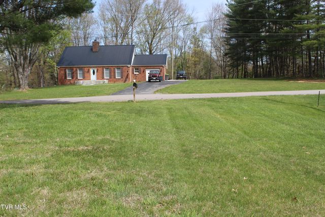 175 Fincastle Heights Road, Jonesville, VA 24263