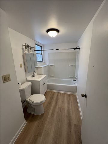 2931 Zephyr Ave, Sheraden, PA 15204