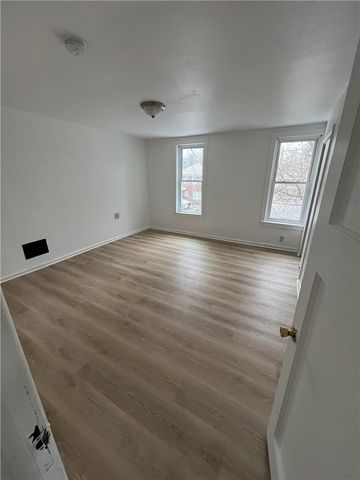 2931 Zephyr Ave, Sheraden, PA 15204