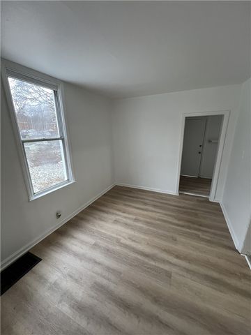 2931 Zephyr Ave, Sheraden, PA 15204