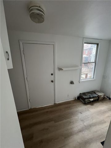 2931 Zephyr Ave, Sheraden, PA 15204