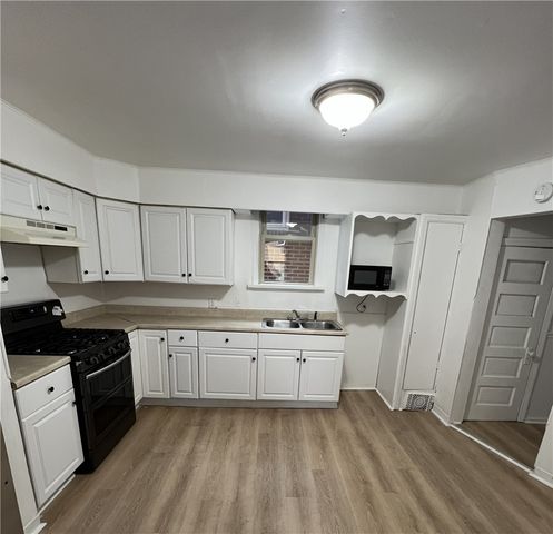 2931 Zephyr Ave, Sheraden, PA 15204