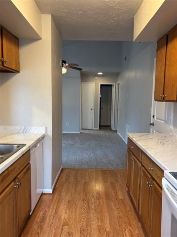 7806 Gatehouse Drive, Houston, TX 77040