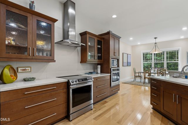 10004 Sandcreek Court, Chapel Hill, NC 27517