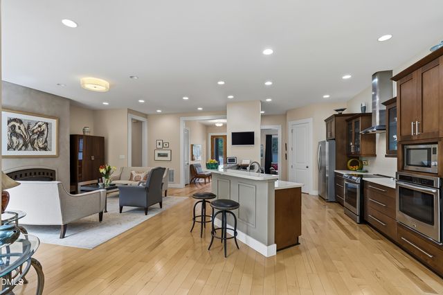 10004 Sandcreek Court, Chapel Hill, NC 27517