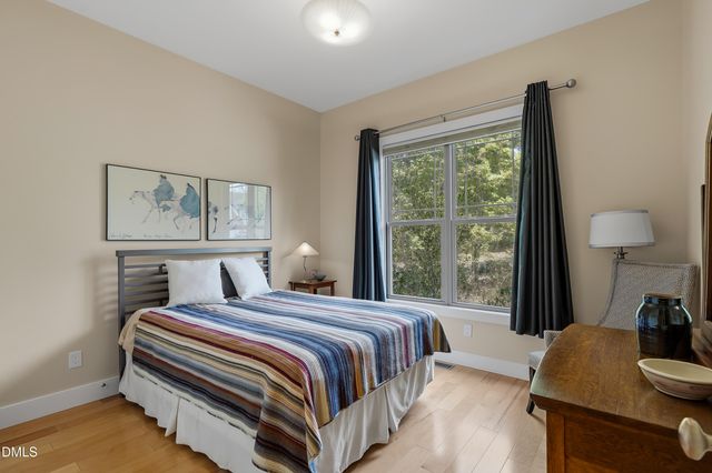 10004 Sandcreek Court, Chapel Hill, NC 27517