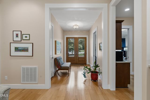 10004 Sandcreek Court, Chapel Hill, NC 27517