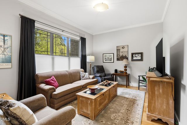 10004 Sandcreek Court, Chapel Hill, NC 27517