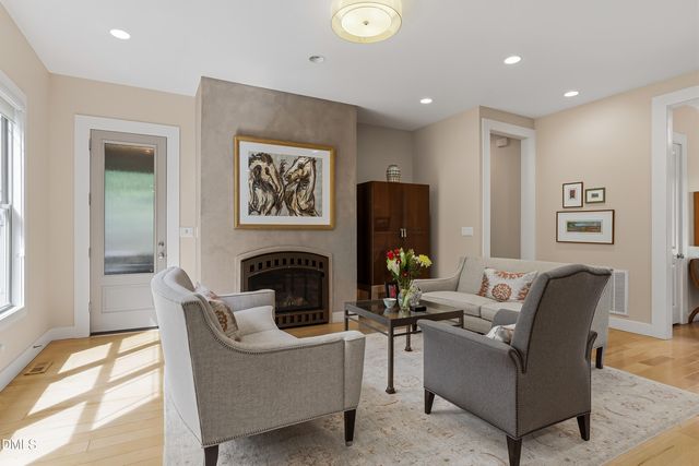 10004 Sandcreek Court, Chapel Hill, NC 27517