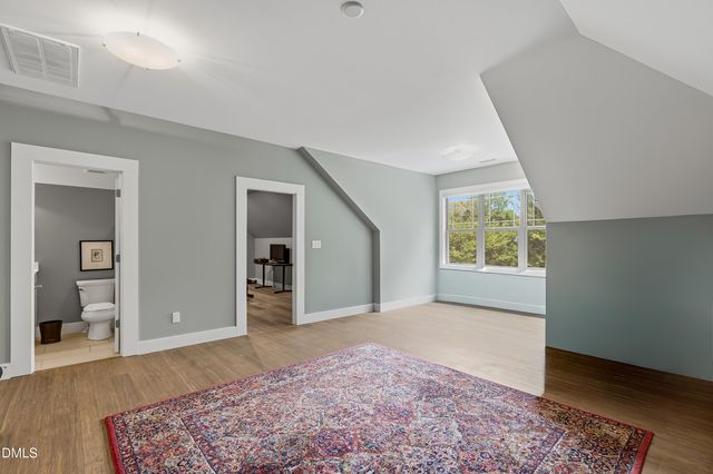 10004 Sandcreek Court, Chapel Hill, NC 27517