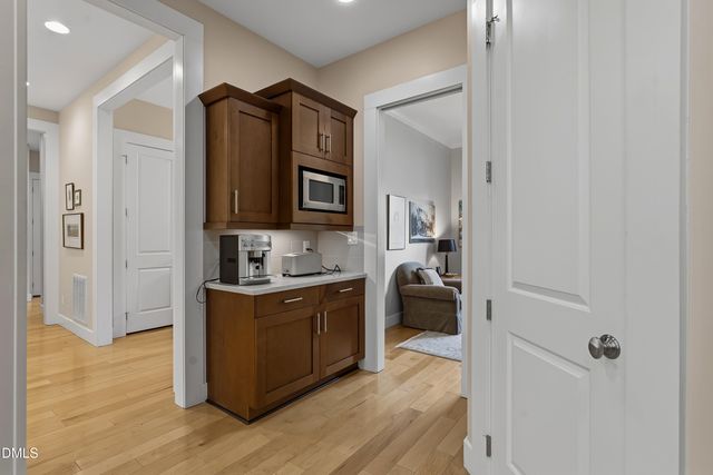 10004 Sandcreek Court, Chapel Hill, NC 27517