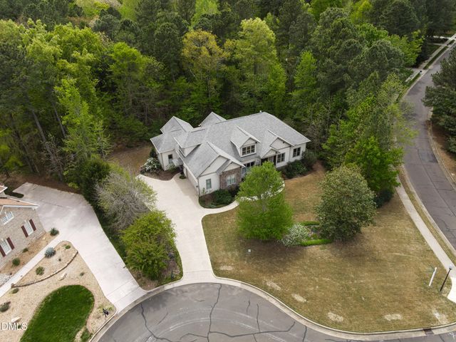 10004 Sandcreek Court, Chapel Hill, NC 27517