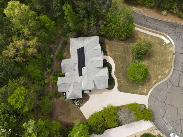 10004 Sandcreek Court, Chapel Hill, NC 27517