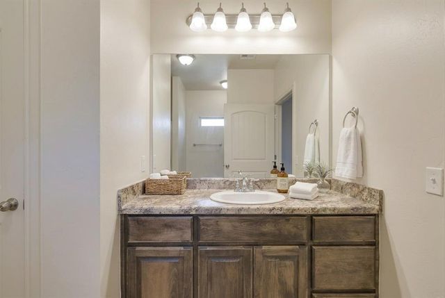 909 SW 92nd Street, Oklahoma City, OK 73139