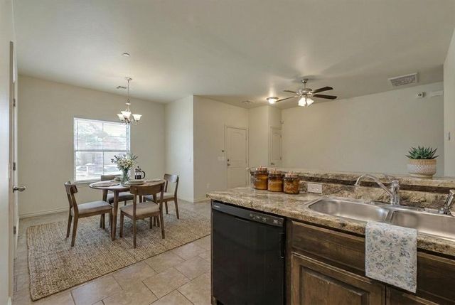 909 SW 92nd Street, Oklahoma City, OK 73139