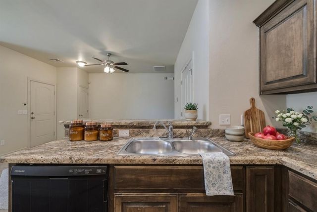 909 SW 92nd Street, Oklahoma City, OK 73139