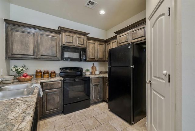 909 SW 92nd Street, Oklahoma City, OK 73139