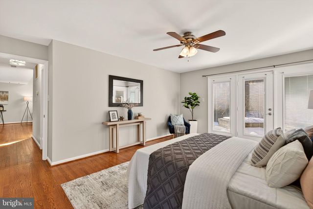 2924 ELMESMEADE CT, Oakton, VA 22124