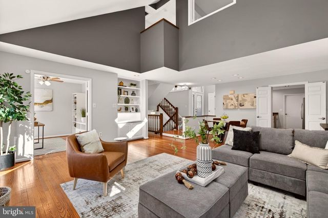 2924 ELMESMEADE CT, Oakton, VA 22124