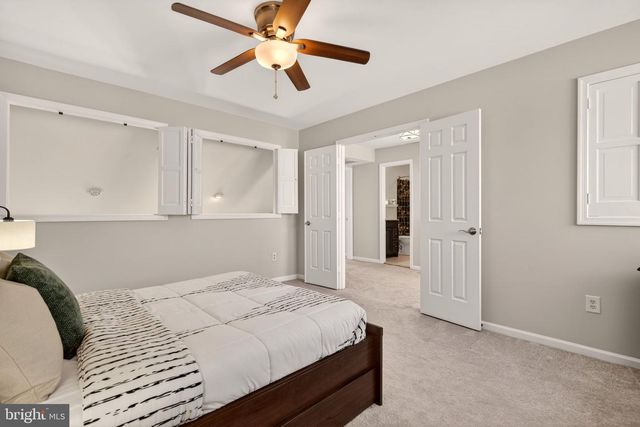 2924 ELMESMEADE CT, Oakton, VA 22124