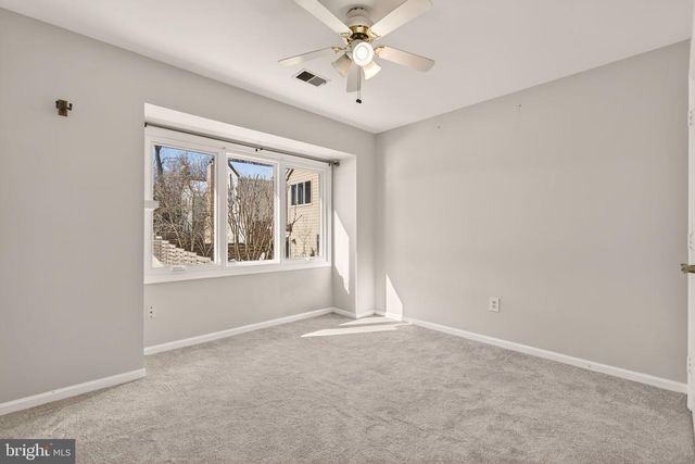 2924 ELMESMEADE CT, Oakton, VA 22124