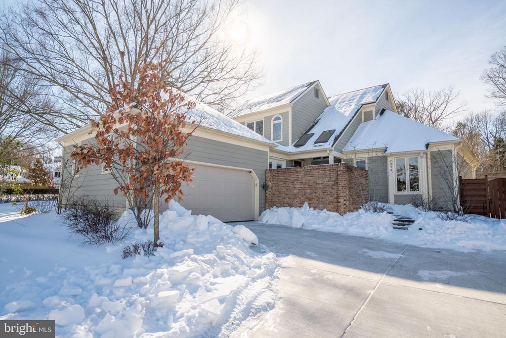 2924 ELMESMEADE CT, Oakton, VA 22124