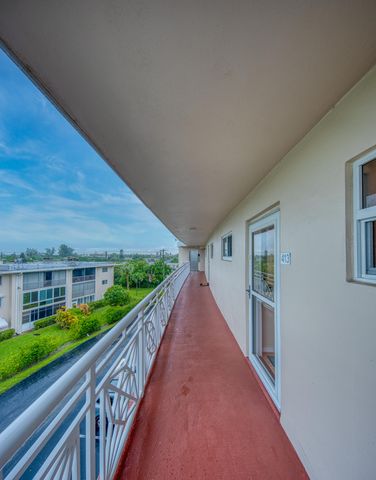 2728 N Garden Dr Drive N 413, Lake Worth, FL 33461