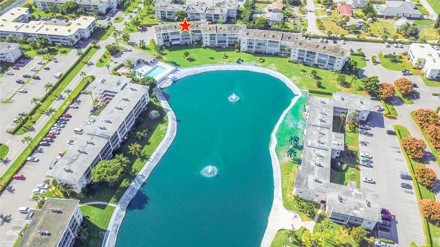 2728 N Garden Dr Drive N 413, Lake Worth, FL 33461