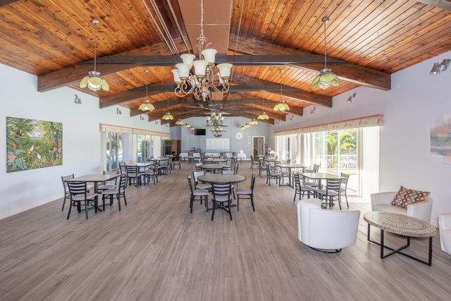 2728 N Garden Dr Drive N 413, Lake Worth, FL 33461