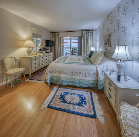 2728 N Garden Dr Drive N 413, Lake Worth, FL 33461